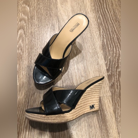 Michael Kors wedge heels size 8 - Picture 4 of 8
